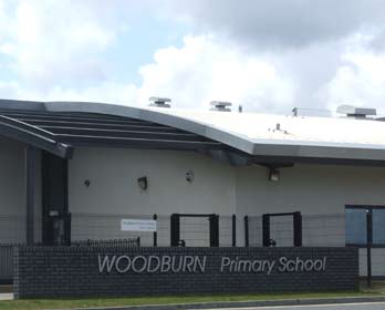 Image of the entrance to Woodburn Primary School